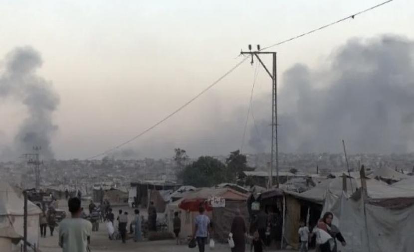 قصف إسرائيلي مكثف على قطاع غزة.. وأكثر من 50 شهيدا