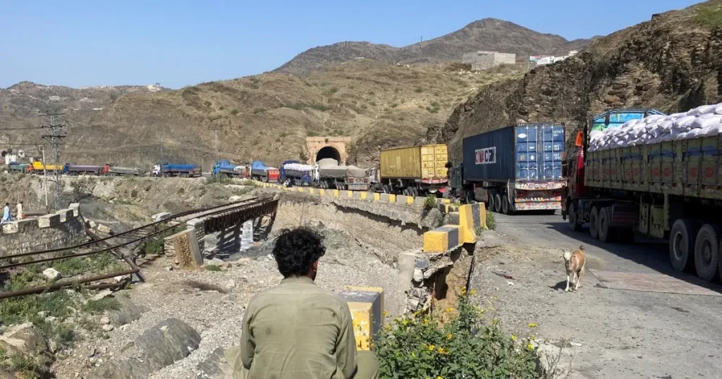 محادثات باكستان وأفغانستان في إسطنبول تدخل مرحلة حاسمة