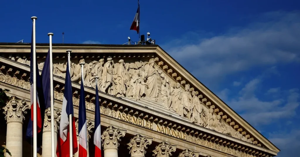 نواب فرنسا يصوتون على مشروع قرار ضد اتفاقية 1968 مع الجزائر