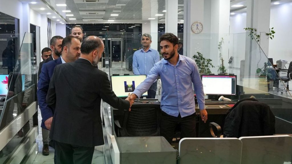 “المنافذ” تنفي وجود “إذن عبور” للسوريين من تركيا بمقابل مادي