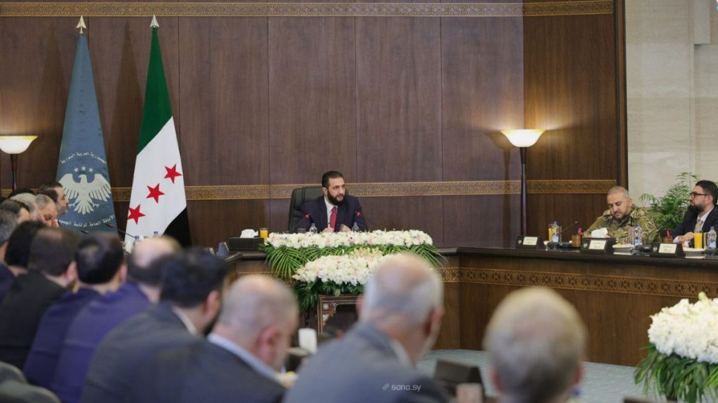 “رويترز”: الشرع يحاول منع تكرار نموذج الفساد في عهد الأسد