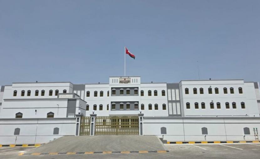 افتتاح مدرسة الشيخ جاعد بن خميس الخروصي في العوابي نوفمبر المقبل