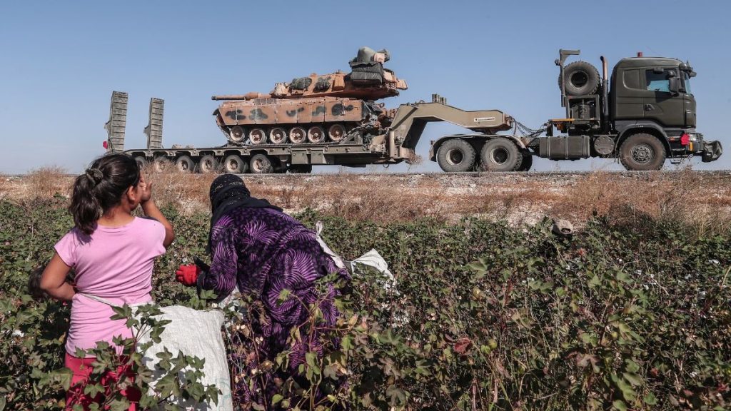 وكالة: تركيا تخطط لتزويد سوريا بأسلحة ومعدات عسكرية