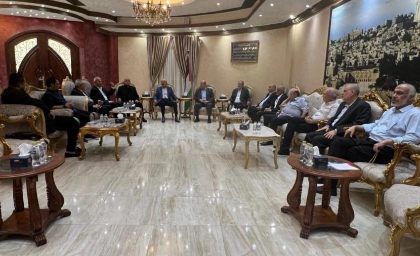 الفصائل الفلسطينية تفتح صفحة جديدة لاستعادة الوحدة والقرار الوطني المستقل