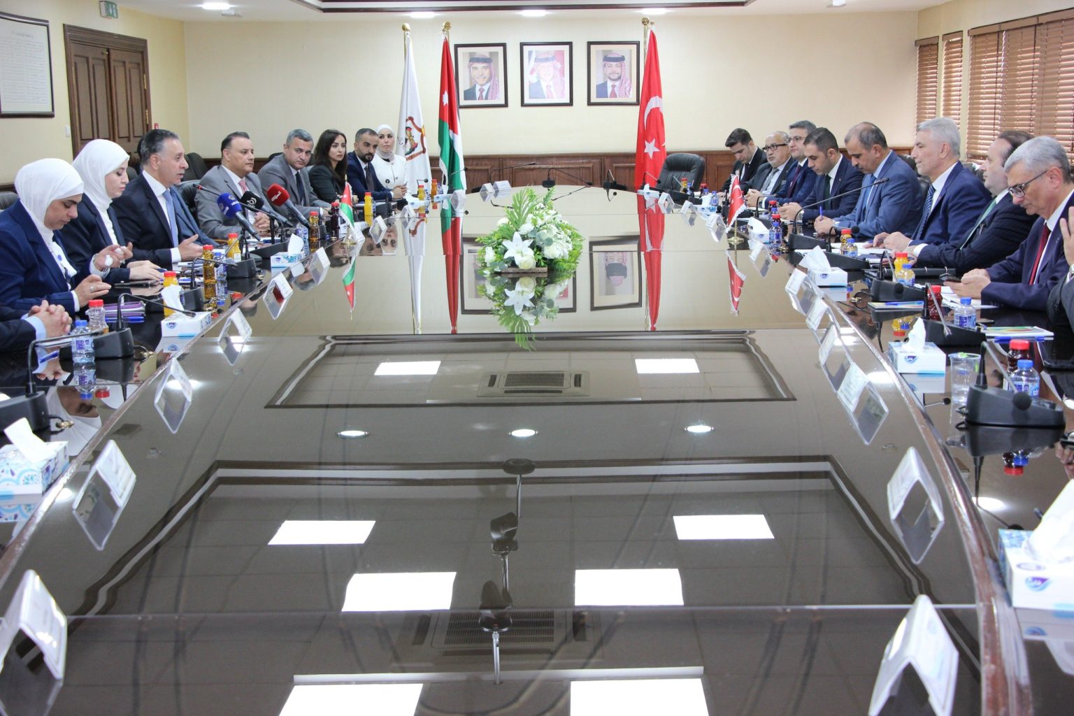 اللجنة الاقتصادية الأردنية – التركية تؤكد أهمية العمل لتعزيز التعاون