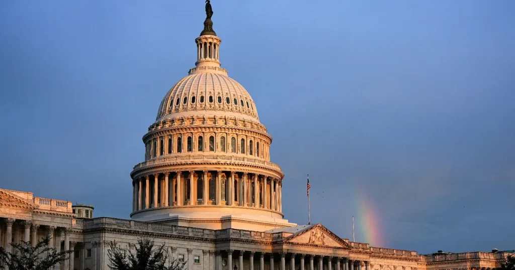 أميركا الإغلاق الحكومي الخسائر 14 مليار دولار إجازة قسرية