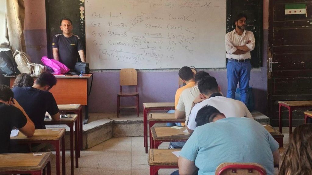 “التربية” تقرر إلزامية اللغة الإنجليزية في سوريا