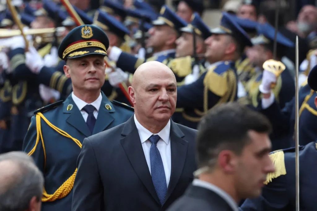 الرئيس اللبناني يطلب من الجيش التصدي لأي توغل إسرائيلي في الأراضي الجنوبية المحررة