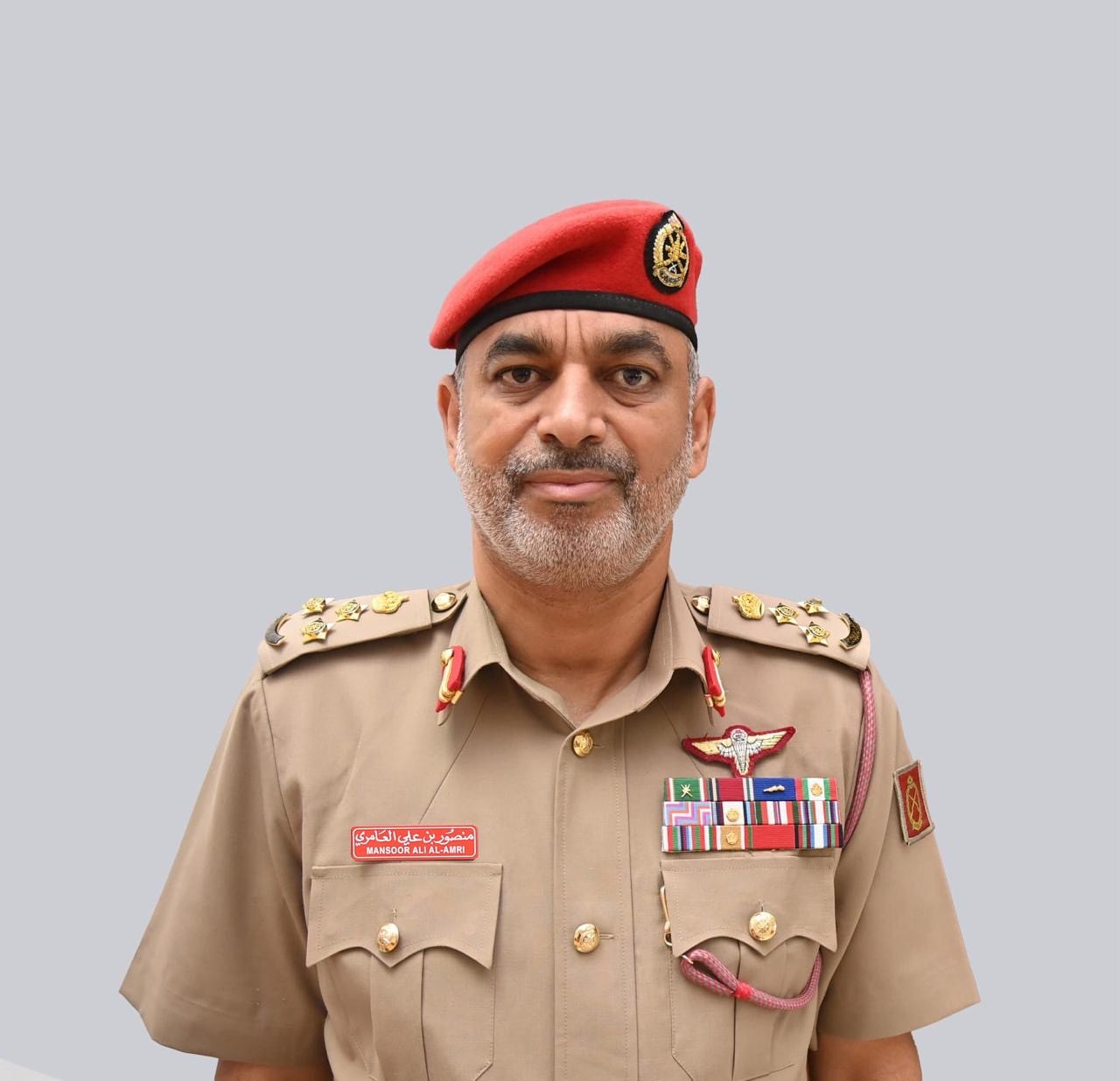 3 العميد الركن منصور بن علي العامري.JPG