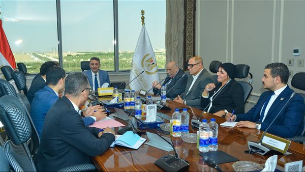 نائب وزير التموين يجتمع مع شعبة المخابز لمتابعة انتظام منظومة الدعم