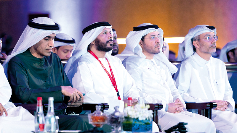 «دبي العالمي لسلامة الأغذية» يناقش توظيف الذكاء الاصطناعي لوقف هدر الأغذية