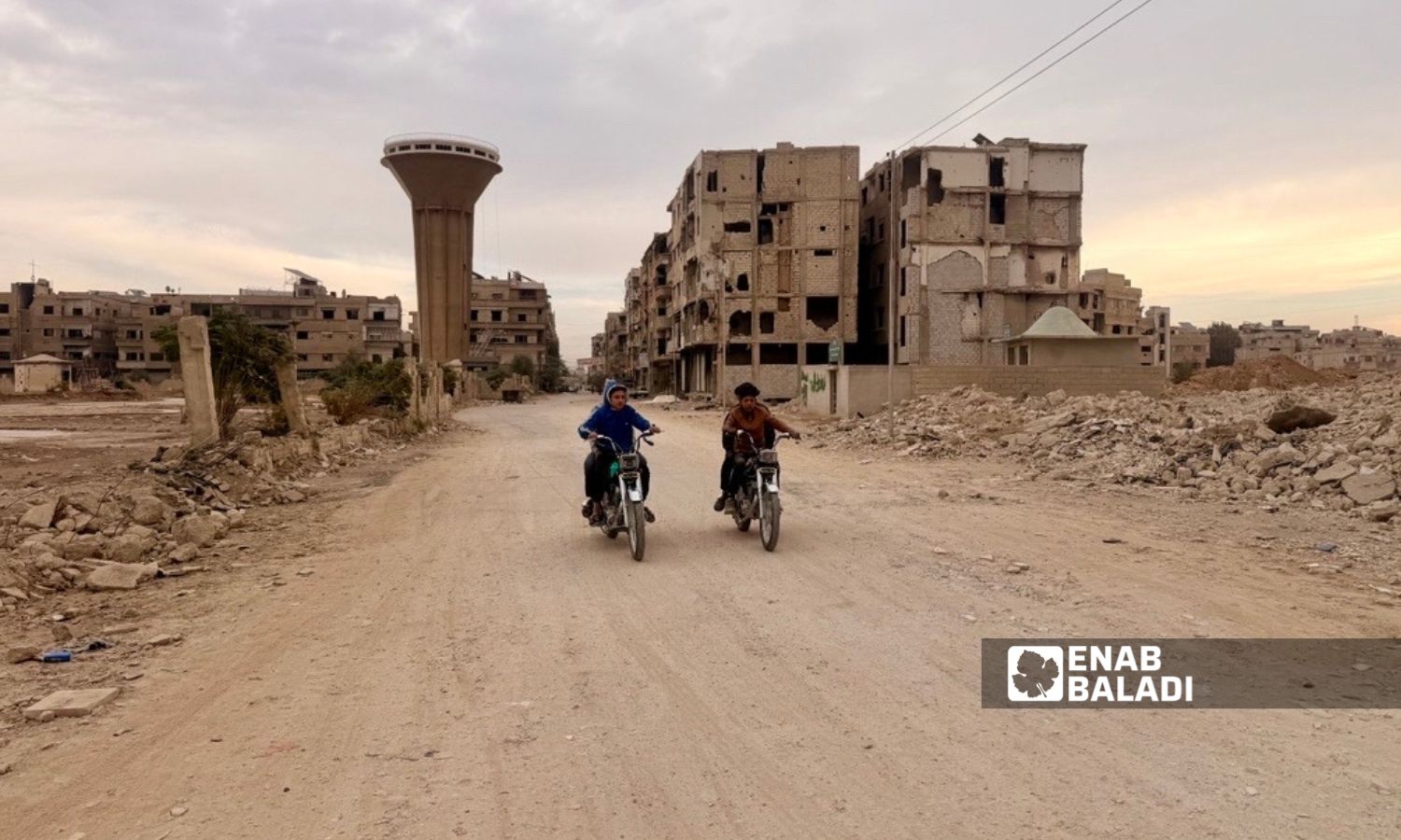 يدخل الشتاء على السوريين هذا العام مع توافر مواد التدفئة لكن بأسعار مرتفعة نسبًيًا - 14 تشرين الثاني 2025 ()