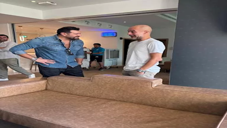 عمرو يوسف مع بيب جوارديولا من أحدث ظهور على السوشيال ميديا والجمهور يع