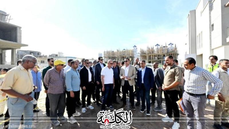 وزير الإسكان يتفقد مشروع ”مارينا ٨” وتطوير الطريق الرئيسي لمدخل مارينا 5 | أخبار وتقارير | بوابة الكلمة