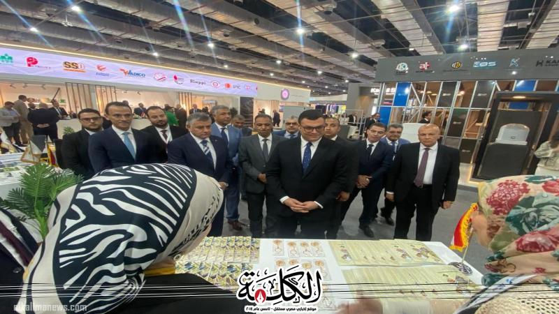 وزير الإسكان يتفقد جناح الوزارة بالمعرض والمؤتمر الدولي للنقل الذكي واللوجستيات والصناعة في دورته السادسة | اقتصاد وتكنولوجيا | بوابة الكلمة