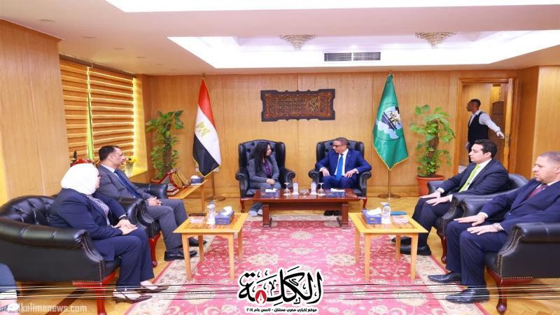 وزيرة التضامن تستهل زيارتها لمحافظة الفيوم بلقاء المحافظ بديوان عام المحافظة | أخبار وتقارير | بوابة الكلمة
