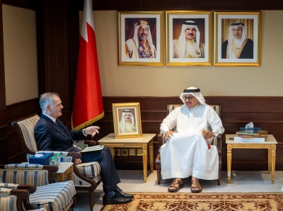 وزير الخارجية يستقبل المدير التنفيذي للمعهد الدولي للدراسات الاستراتيجية في الشرق الأوسط – الوطن