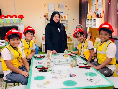 نادي الإبداع بـ ‘ابن طفيل الابتدائية’ يدمج الفن والتقانة لصقل المواهب – الوطن