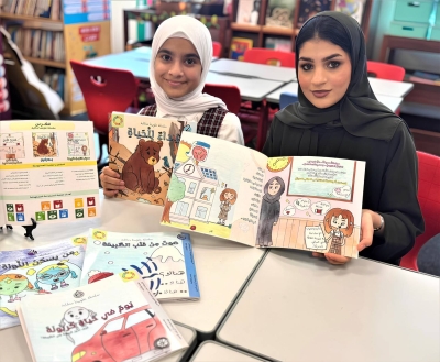 المعلمة تؤلف.. والطالبة ترسم.. إبداع مشترك في مدرسة المحرق الابتدائية – الوطن