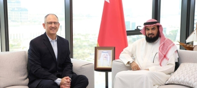 رئيس مجلس الأوقاف السنية يستقبل القس دومينيك ميريندا – الوطن