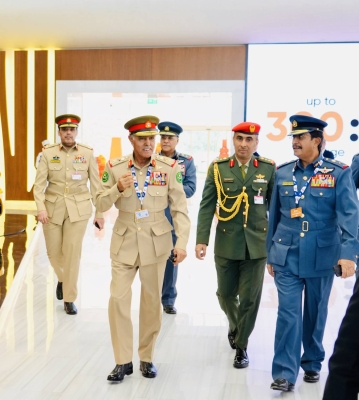 رئيس هيئة الأركان يزورفعاليات معرض دبي للطيران 2025 بدولة الإمارات – الوطن