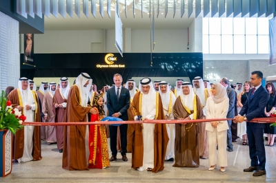 ولي العهد رئيس الوزراء يرعى افتتاح معرضي الجواهر والعطور العربية 2025 – الوطن