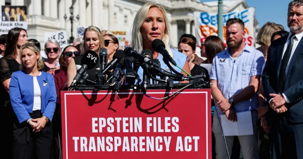 ترمب وتايلور جرين.. صدام جديد يوسع انقسامات “ماجا”