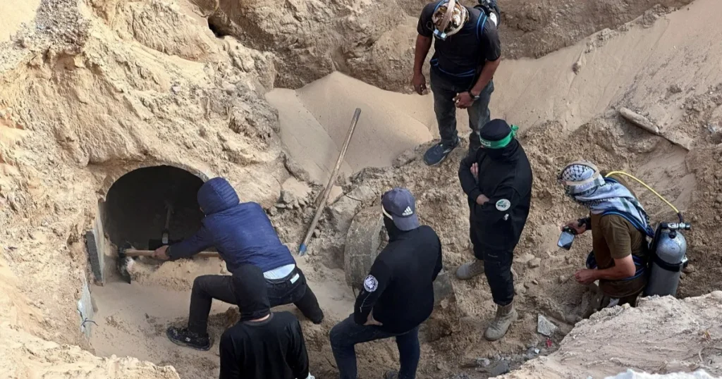 إسرائيل تحدد شروط استسلام مقاتلي رفح.. وحماس: تقوض اتفاق غزة