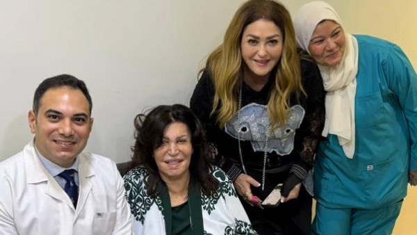 حقن الركب.. نهال عنبر تكشف تطورات حالة الفنانة نجوى فؤاد