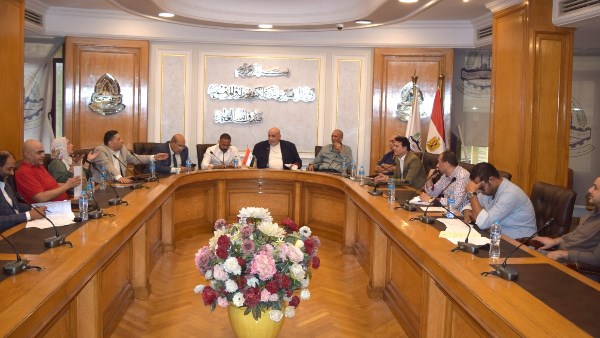 شعبة حراسة المنشآت ونقل الأموال تواصل جهودها لمناقشة مقترحات قانون العمل الجديد