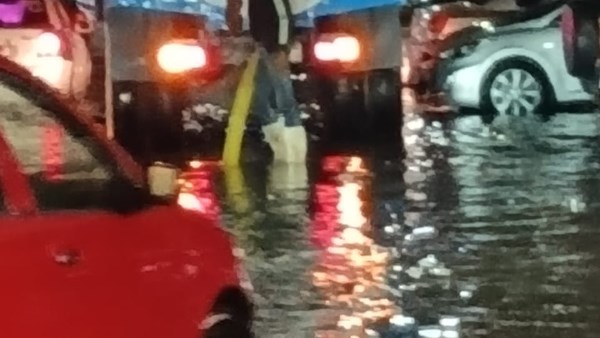 محافظ بورسعيد يشدد على رفع درجة الاستعداد القصوى لحالة الطقس الغير مستقرة