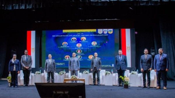 رئيس جامعة طنطا يفتتح مؤتمر 