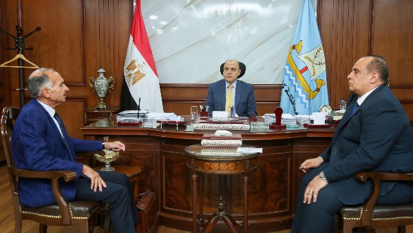 تفاصيل أول لقاء بين محافظ كفر الشيخ ورئيس شركة المياه الجديد.. صور