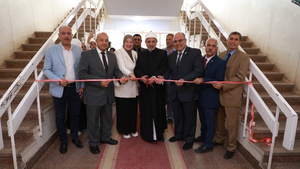 رئيس جامعة الأزهر يفتتح معرضا للكتاب بكلية الدراسات الإسلامية والعربية للبنات