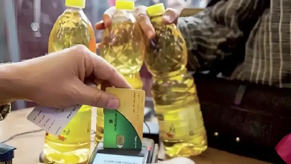 غرفة الجيزة التجارية: لا زيادة في أسعار السلع التموينية.. والدولة تتجه للدعم النقدي