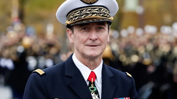 رئيس أركان الجيش الفرنسي يثير الجدل حول احتمالية خسارة بلاده لحرب مع روسيا