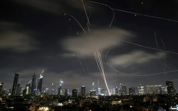 تقارير عبرية: إسرائيل تستهدف إسقاط النظام الإيراني في نهاية ولاية ترامب