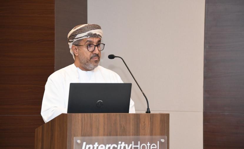 الجمعية العقارية العُمانية تبحث مع التجارة والصناعة تطوير منصة عُمان للأعمال وبرنامج الإقامة الذهبية