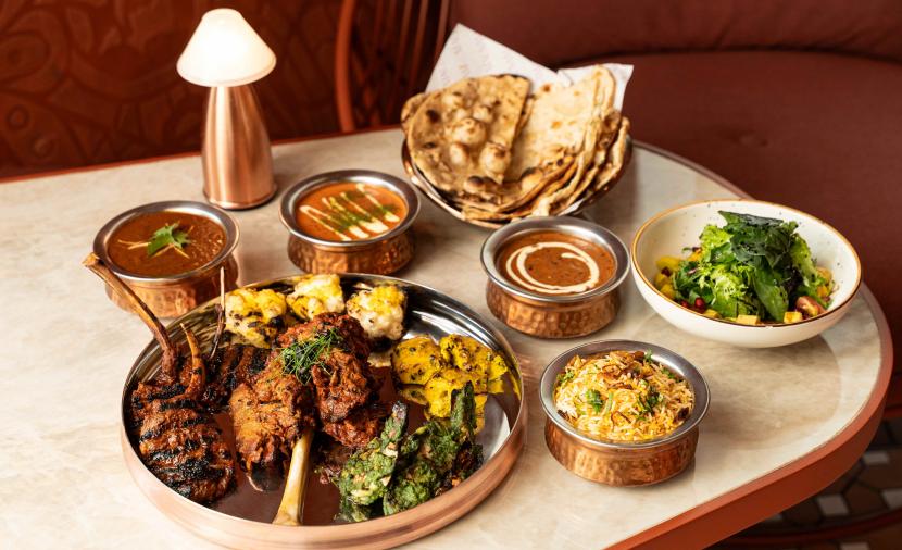 وليمة اللحوم”.. تجربة أعياد مليئة بالنكهات الملكية في “موسم