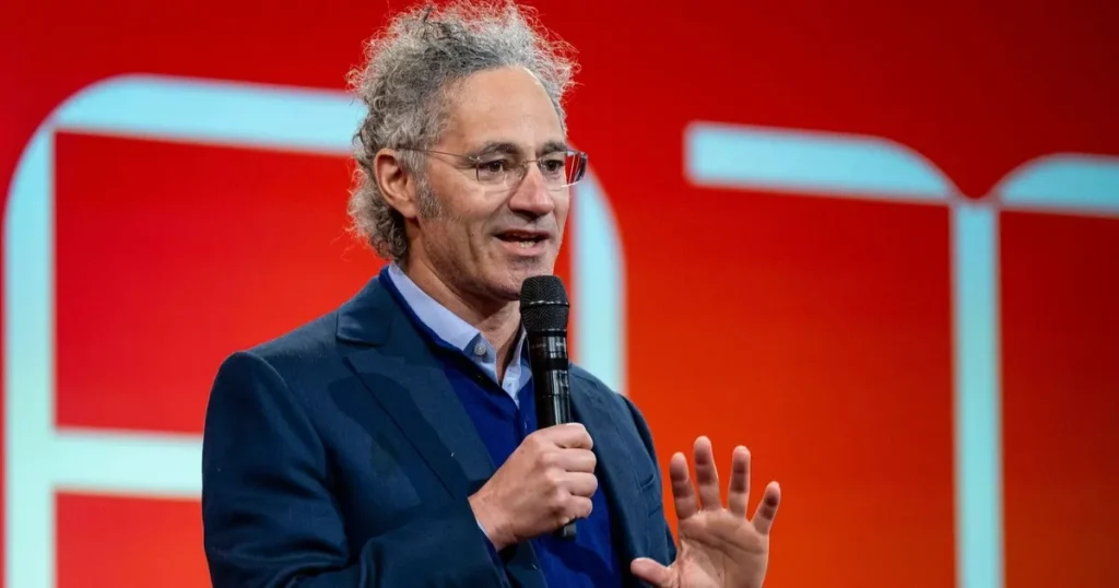 Palantir: الشركات الخاصة تراقب الناس أكثر من الحكومة