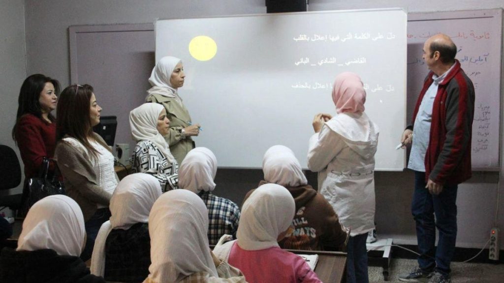 “التربية السورية” تطلق منهاجًا للمنقطعين عن التعليم