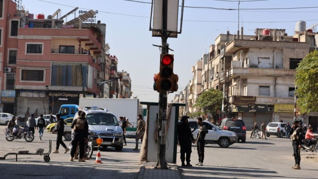 حمص.. تدخل أمني لاحتواء تداعيات جريمة بطابع طائفي