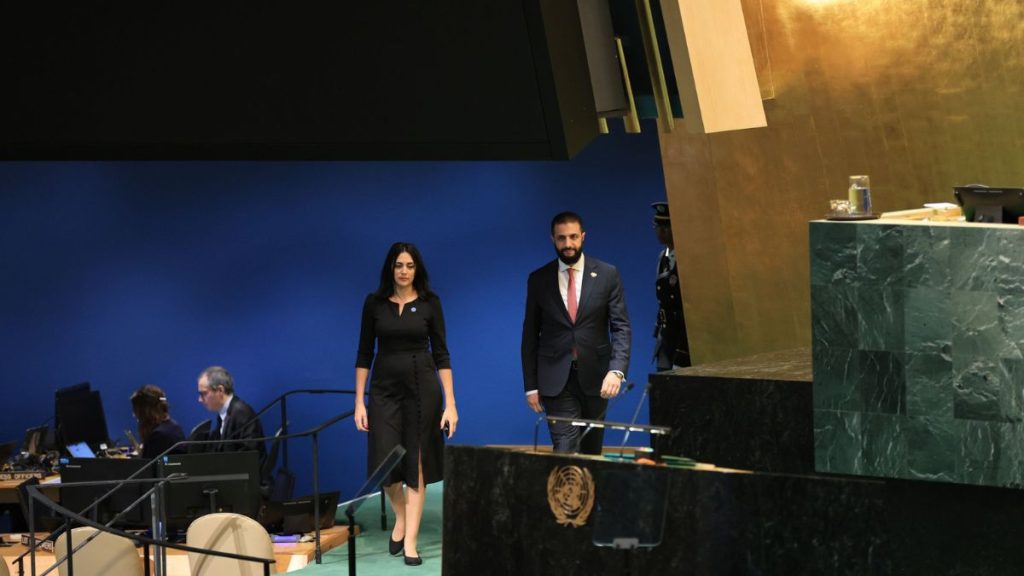 واشنطن ترفع العقوبات عن الشرع قبيل زيارته البيت الأبيض