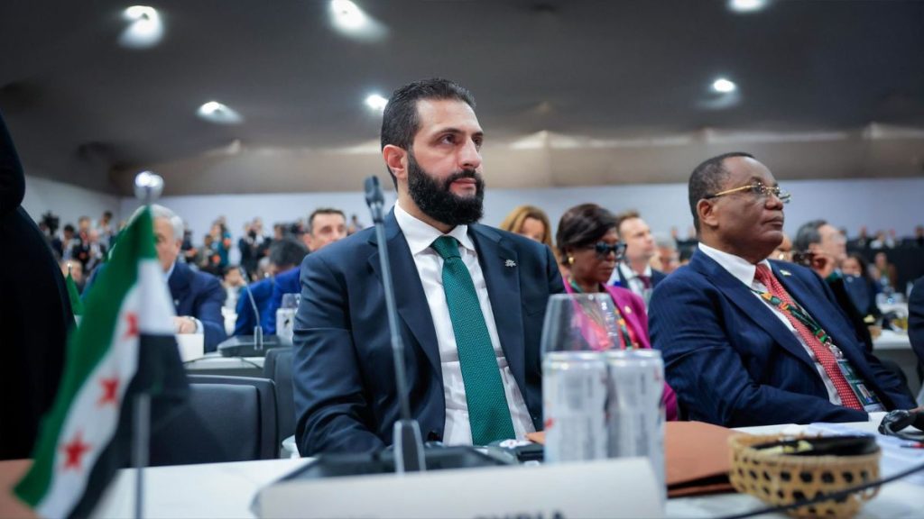 بعد قرار مجلس الأمن.. بريطانيا ترفع العقوبات عن الشرع