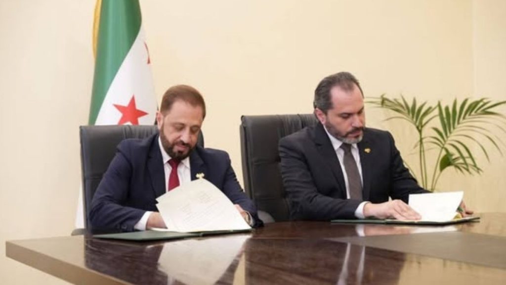 “هيئة الطيران” توقع اتفاقية مع “السياحة” لرفد كوادرها