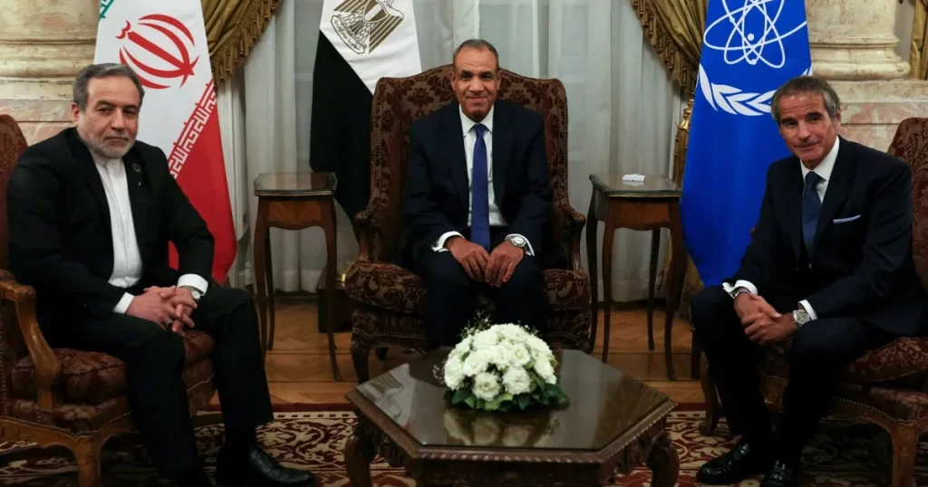 اتصالات بين مصر وإيران والوكالة الذرية لبحث ملف طهران النووي