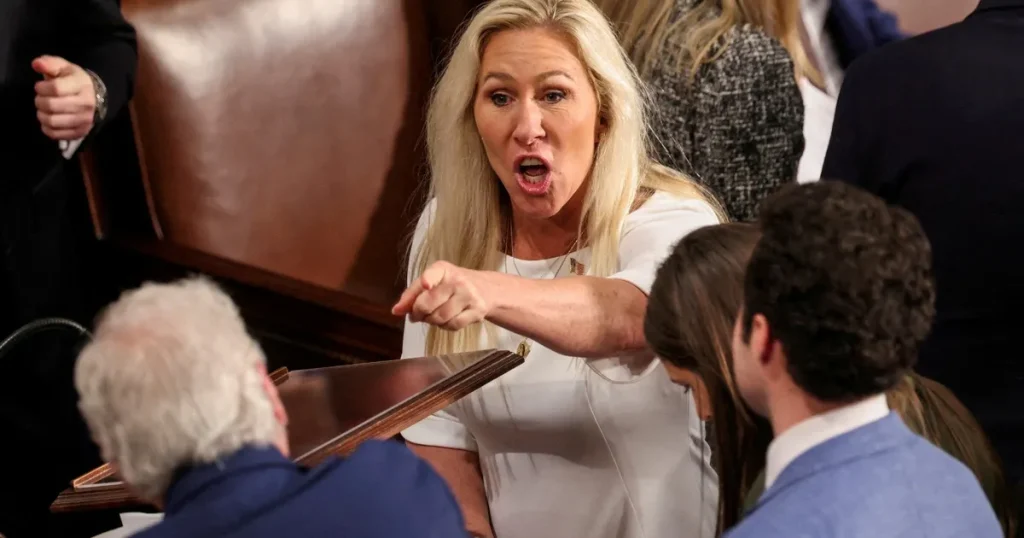 تايلور جرين تتخلي عن الخطاب السام بعد خلافها العلني مع ترامب