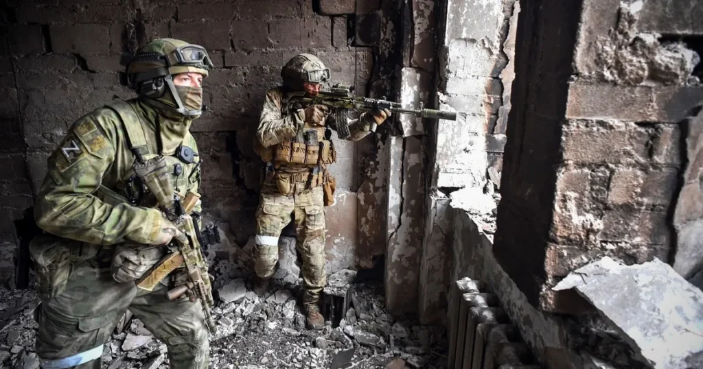 كيف حولت روسيا استراتيجيتها العسكرية في أوكرانيا؟