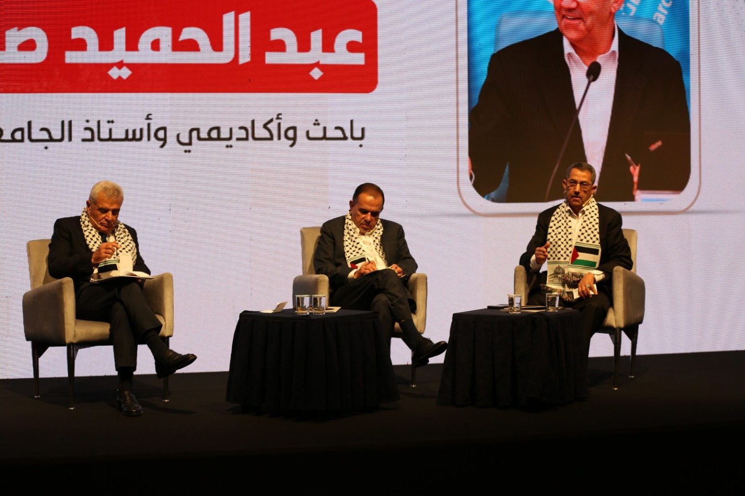 إسطنبول.. سياسيون يؤكدون على ضرورة إعادة تشكيل القيادة الفلسطينية وفق برنامج وطني موحد