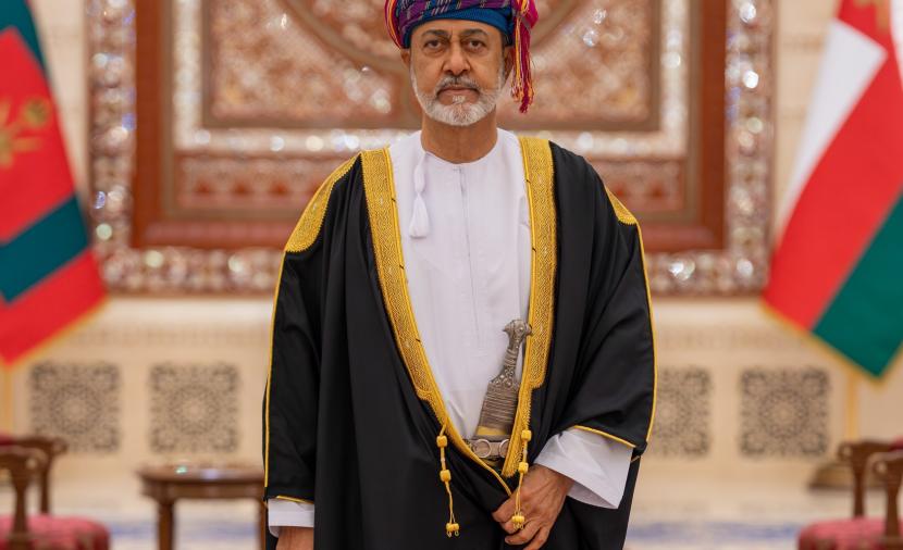 بالصور.. جلالة السلطان يتقبل أوراق اعتماد عددٍ من السفراء